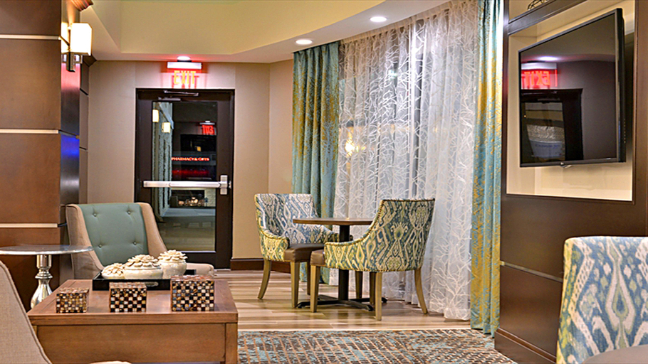 Public Area 5, Holiday Inn Express & Suites SCHULENBURG by IHG, Fayette
