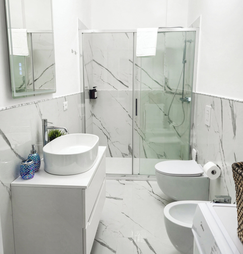 Bathroom 2, Morgagni Suites, Bologna