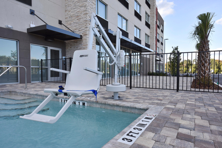 Sport & Beauty 5, Holiday Inn Expr & Sts Orlando - Southeast by IHG, Orange