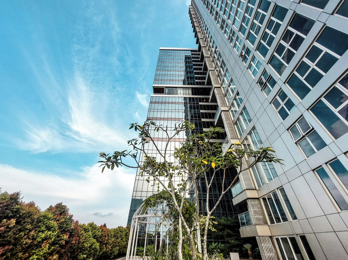 Exterior & Views 2, Cozy Living 2Br Loft Apartment Grand Jati Junction, Medan