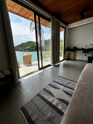 Others 5, Flat Praia Comprida, Angra dos Reis
