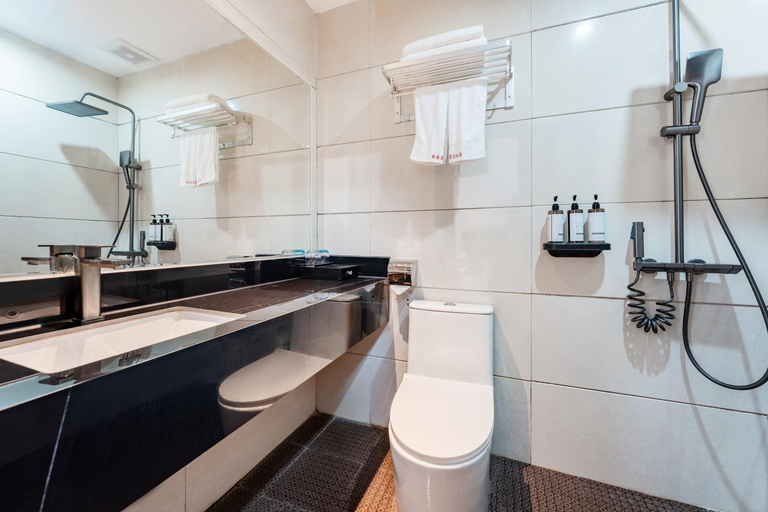 Bathroom 4