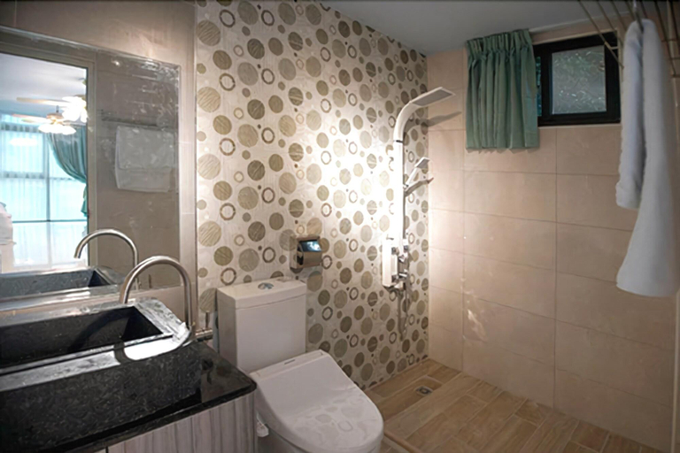 Bathroom 3, Tomorrow Cute Family Inn, Hualien