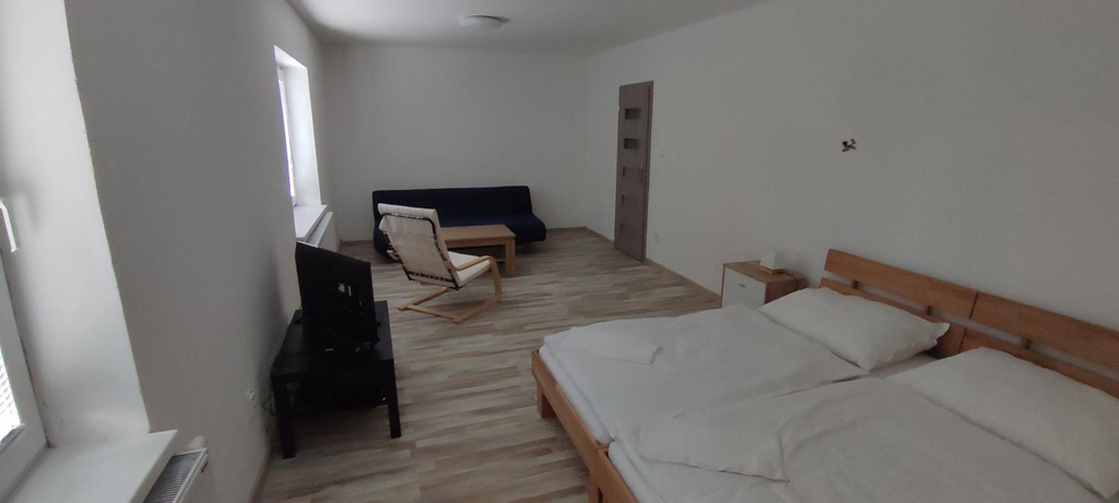 Others 4, Penzion Ivana, Bratislava II