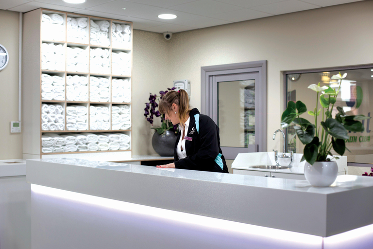 Sport & Beauty 2, Crowne Plaza London Heathrow, London