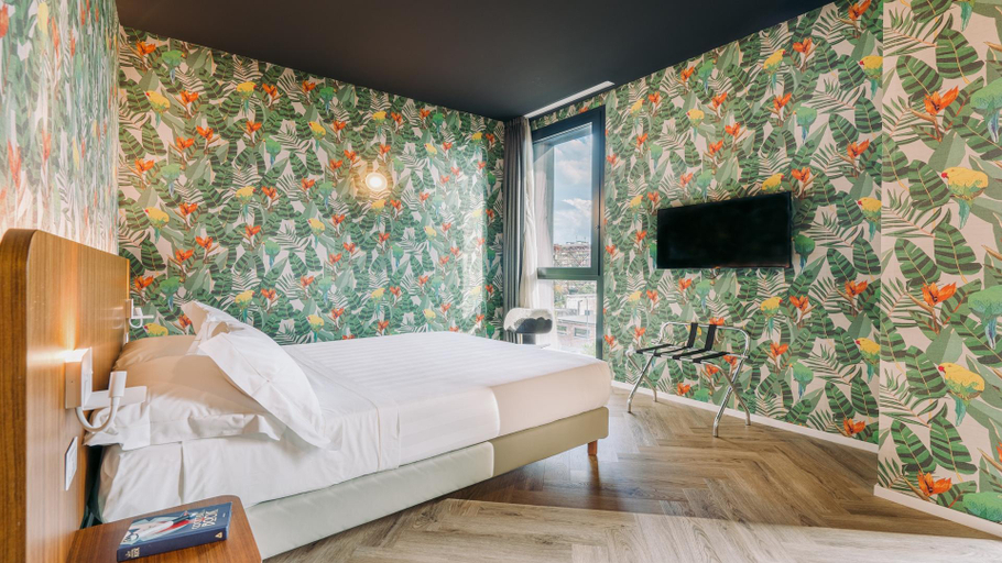 Bedroom 14