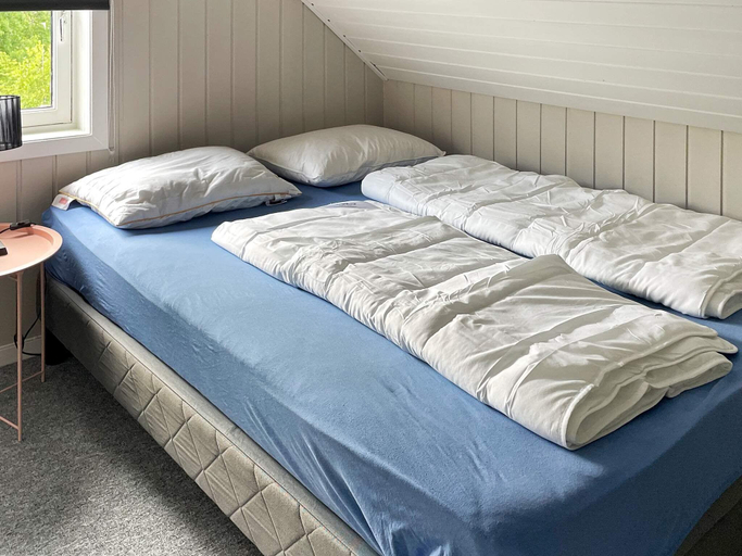 Bedroom 2, person holiday home in BOMLO, Bømlo
