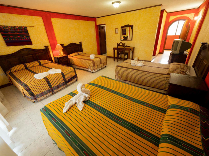 Bedroom 3, Hotel Tiosh Abaj, Santiago Atitlán