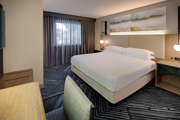 Bedroom 3, Embassy Suites San Rafael Marin County, Marin