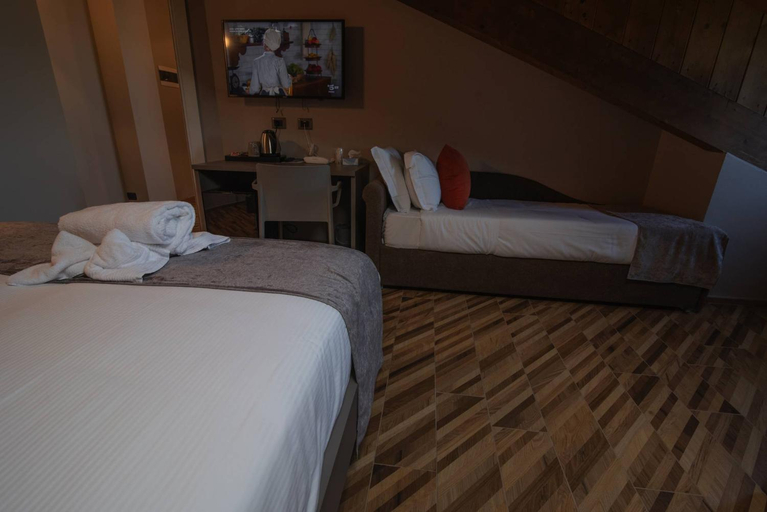 Bedroom 14