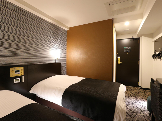 Bedroom 13