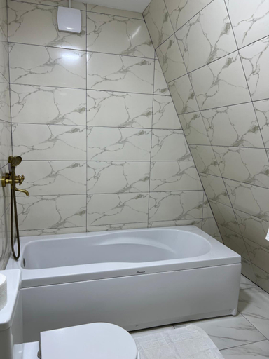 Bathroom 3, UkhutiEcoHouse, Vani
