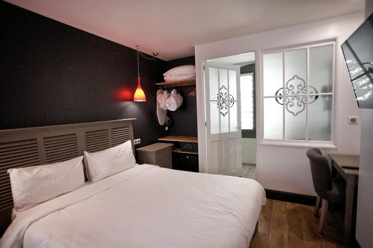 Bedroom 3, Hotel Henri IV, Lot-et-Garonne