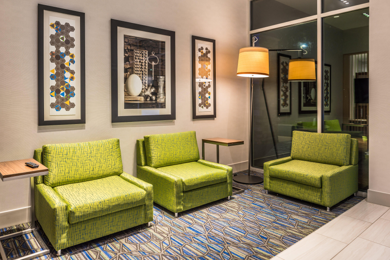 Public Area 3, Holiday Inn Express & Suites FARMVILLE, Prince Edward