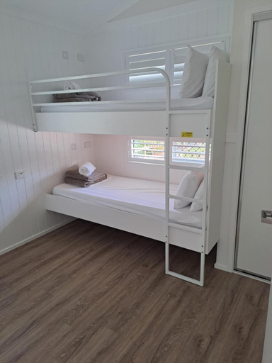 Bedroom 2, Cape Hillsborough Nature Tourist Park, Mackay - Pt B