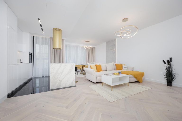 Others 2, LUX Grzybowska Apartments with Parking by Renters Prestige, Warsaw