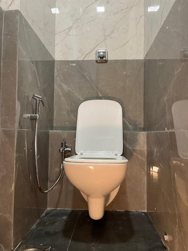 Bathroom 4, Parel Residency, Mumbai City