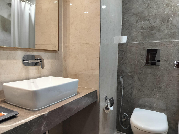 Bathroom 7
