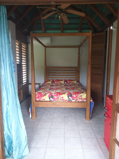 Others 3, Paradise Point Villas
