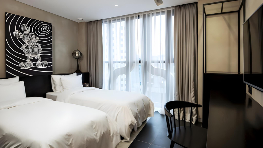 Bedroom 6