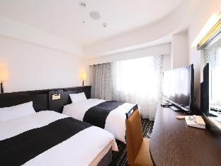 Bedroom 12