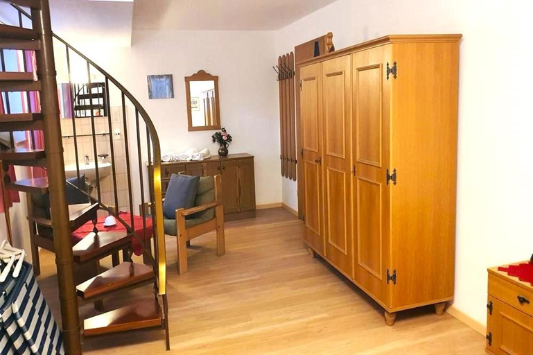 5, Ferienwohnung Schlogl, Traunstein