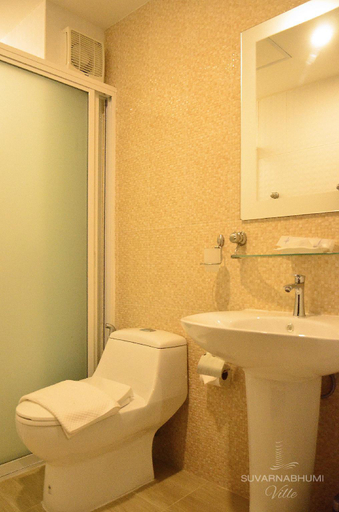 Bathroom 7