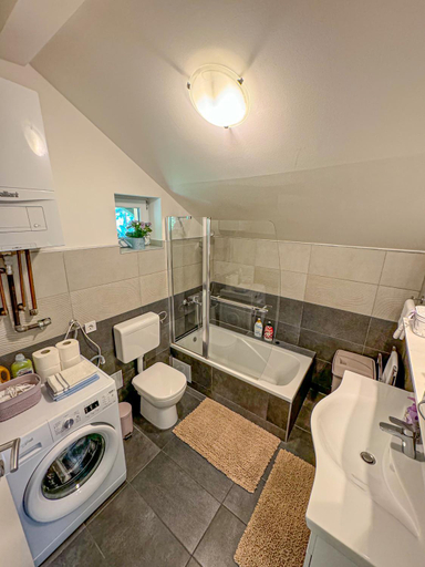 Others 5, Apartman Mibel, Zagreb