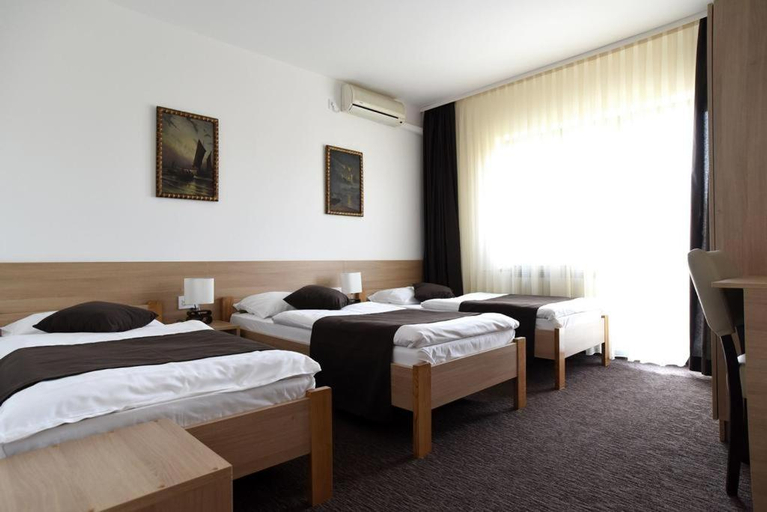 Others 4, Tim Rooms, Velika Gorica