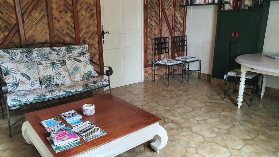 Others 2, Le Pressoir de Marsac, Charente