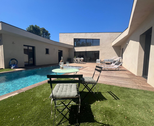 Facilities 3, A Felicita, Corse-du-Sud