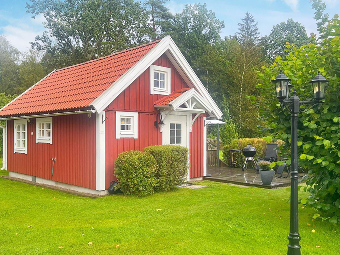 Others 4, person holiday home in LINNERYD, Växjö