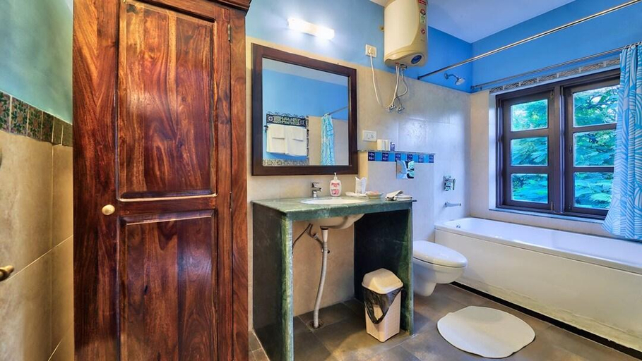 Bathroom 3, Ikaki Niwas - A Boutique Homestay, Jaipur