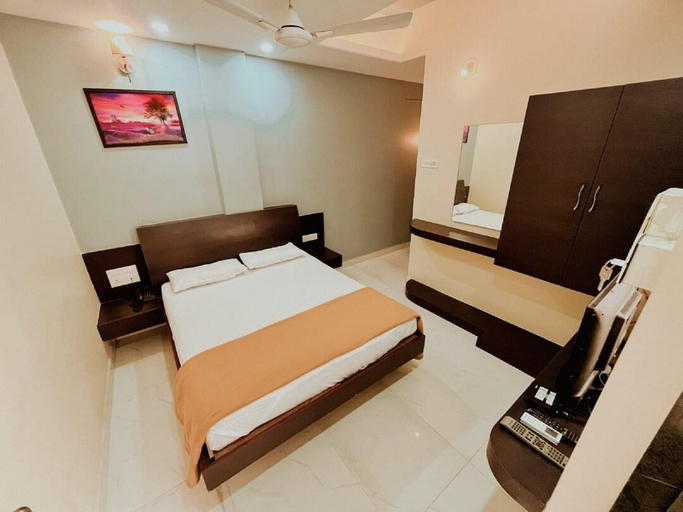 Others 2, Hotel Radhakrishna, Kolhapur
