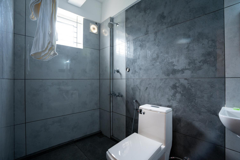 Bathroom 3, Sapphire Business Suites, Ernakulam