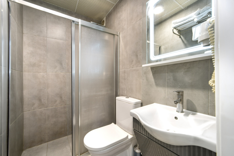 Bathroom 5, Istanbul Hotel & Suites, Bakırköy