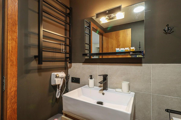 Bathroom 2, Marshall Gudauri Stylish Apartment By Wehost, Kazbegi