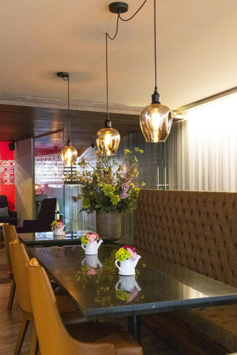 Food & Drinks 5, Dominion Polanco Ex Dominion Corporate Suites, Mexico City
