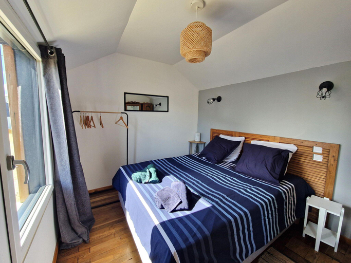 Bedroom 2, Holiday Home near Val-Andre Beach Golf, Côtes-d'Armor