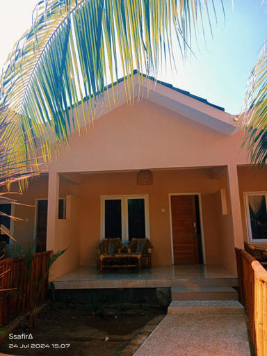 Exterior 15