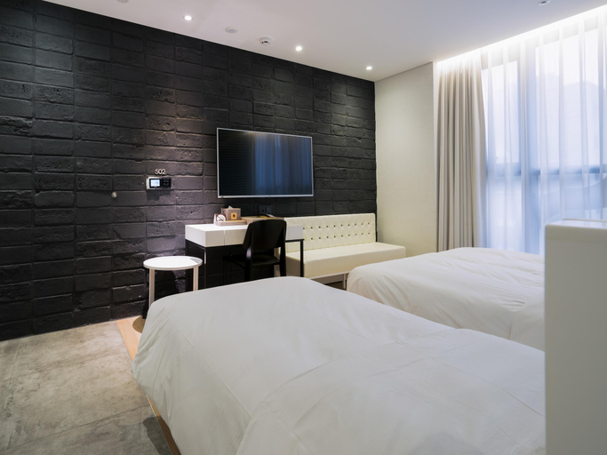 Bedroom 6