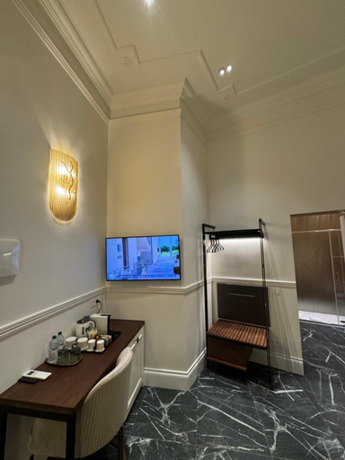 Bathroom 15