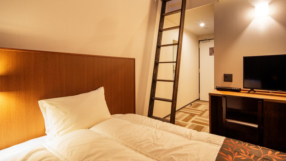 Bedroom 4, Kyoto City Gardens Hotel, Kyoto