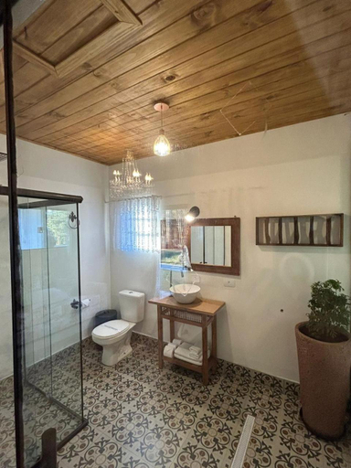 Bathroom, Campos do Jordao Chales, Campo Limpo Paulista