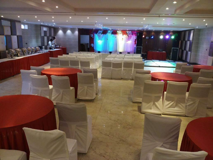 Food & Drinks 4, Hotel Rudra Vilas, Agra