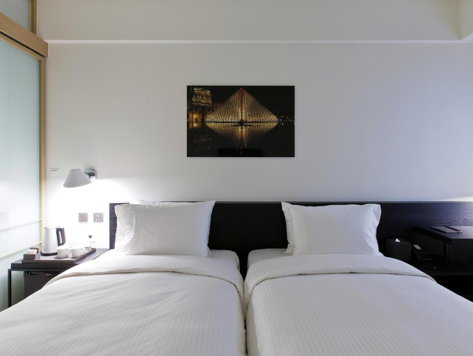 Bedroom 16