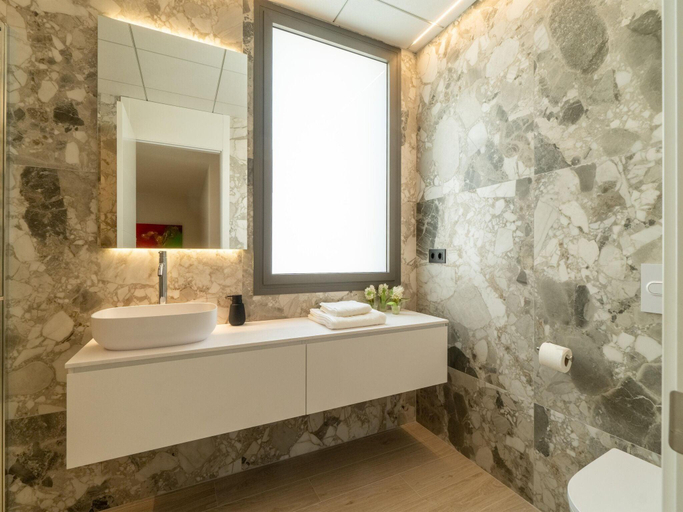 Others 5, Sunny Villa by Platja Ardiaca, Tarragona