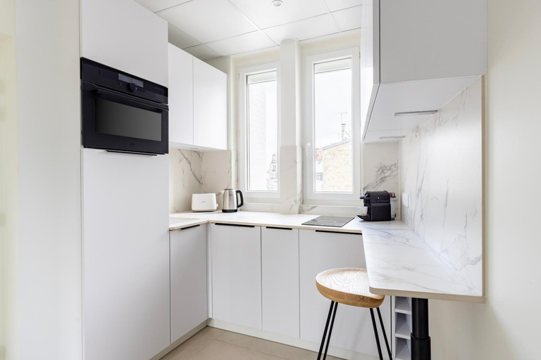 Others 5, Residence Courcelle, Hauts-de-Seine