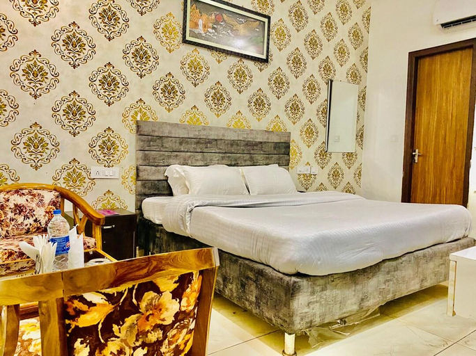 Bedroom 3, Hotel Hollywood , Sahibzada Ajit Singh Nagar