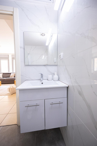 Others 5, Kook Isrentals - ApartHotels In City Center